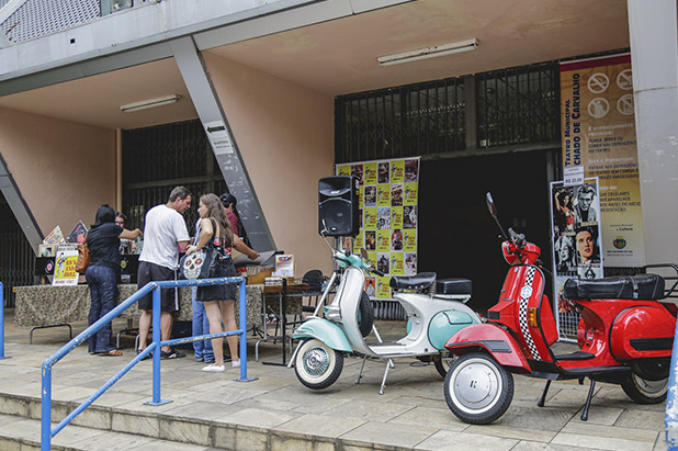 Encontro de Carros Antigos terá música ao ar livre e feira de vinil