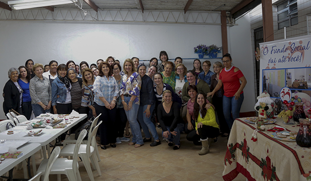 Fundo Social leva curso de Bolachas de Natal ao Bairro Santa Maria2