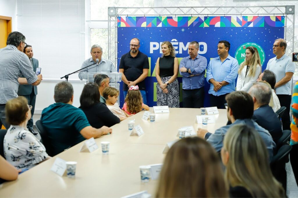 Prefeitura De S O Caetano Premia Vencedores Do Concurso Natal Luz Abc