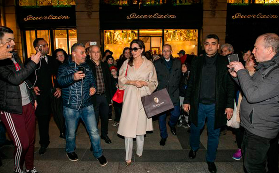 Angelina Jolie em Paris