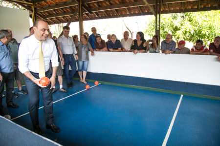 Prefeitura entrega cancha de bocha no Parque Santa Maria totalmente revitalizada