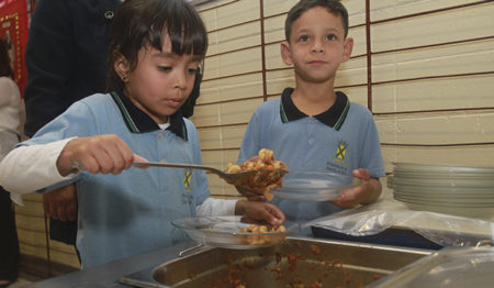 Pais de alunos da rede municipal terão acesso ao cardápio da merenda via WhatsApp2