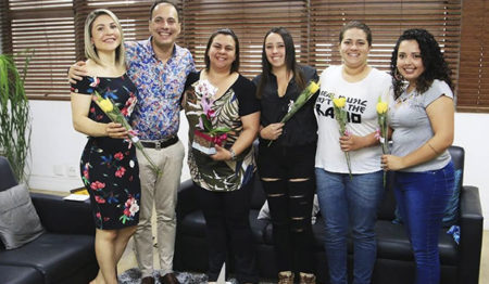 Prefeito Atila homenageia motorista de ônibus que evitou abuso sexual de passageira