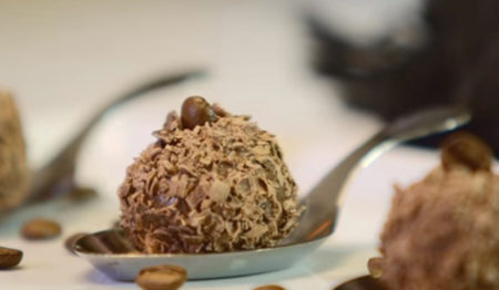 Sobremesas Lowçucar conquistam os paladares mais exigentes Receita de hoje Brigadeiro