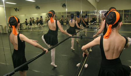 Escola Municipal de Bailado de São Caetano do Sul tem inscrições abertas para curso de Ballet Clássico