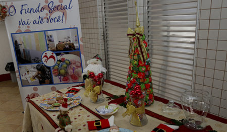 Fundo Social leva curso de Bolachas de Natal ao Bairro Santa Maria