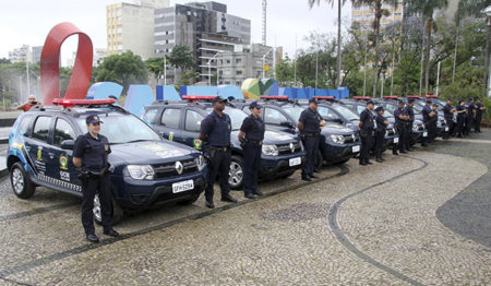 Prefeitura de Santo André entrega oito novas viaturas para a Guarda Civil Municipal2