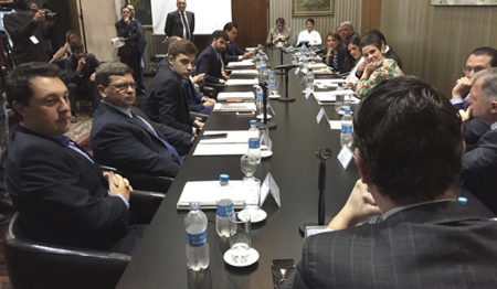 Thiago Auricchio participa de café da manhã na Assembleia Legislativa