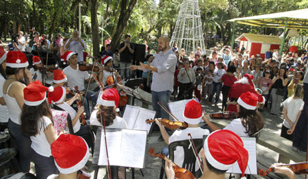 Santo André inaugura Casa do Papai Noel do Fundo Social de Solidariedade2