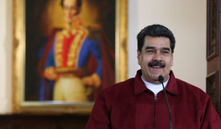 Sob críticas Maduro assume hoje mais um mandato presidencial