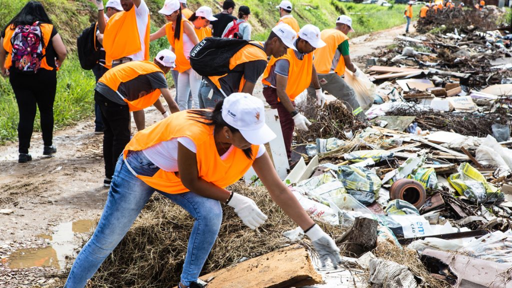 BASF promove ação de voluntariado e retira 36 toneladas de lixo do meio ambiente