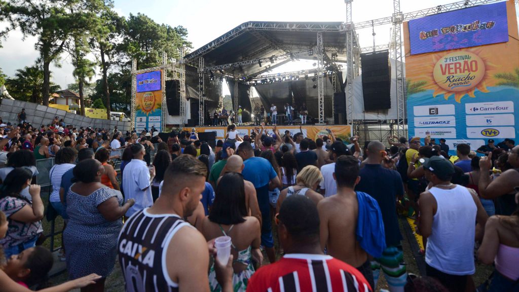 Esplanada do Paço Municipal de São Bernardo recebe a 4ª edição do Festival de Verão