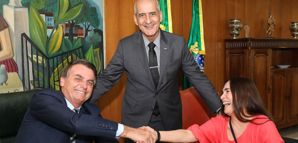 Regina Duarte aceita convite para ser secretária de Cultura