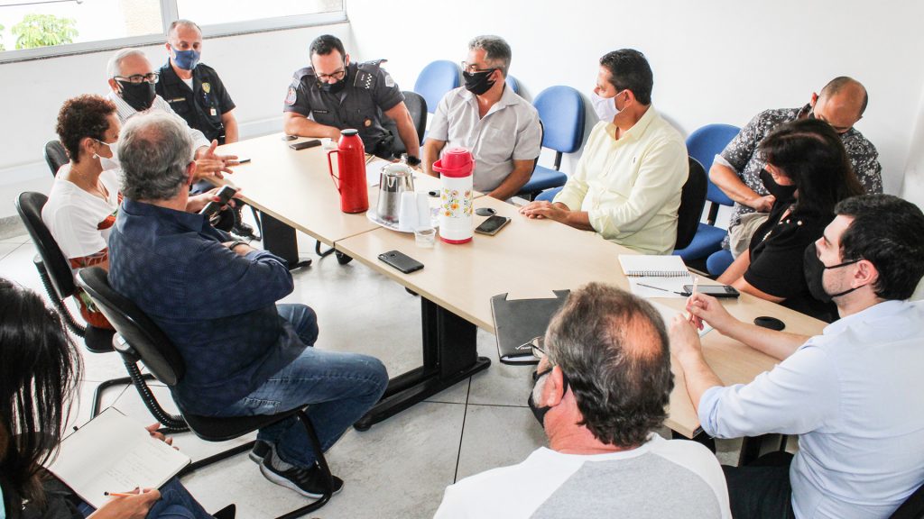 Reuniao intersetorial em Sao Caetano discute sobre acoes da campanha Nao de dinheiro de oportunidade