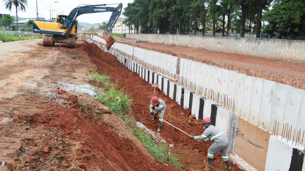 Servicos de drenagem marcam nova fase das obras do Complexo Viario Cassaquera3