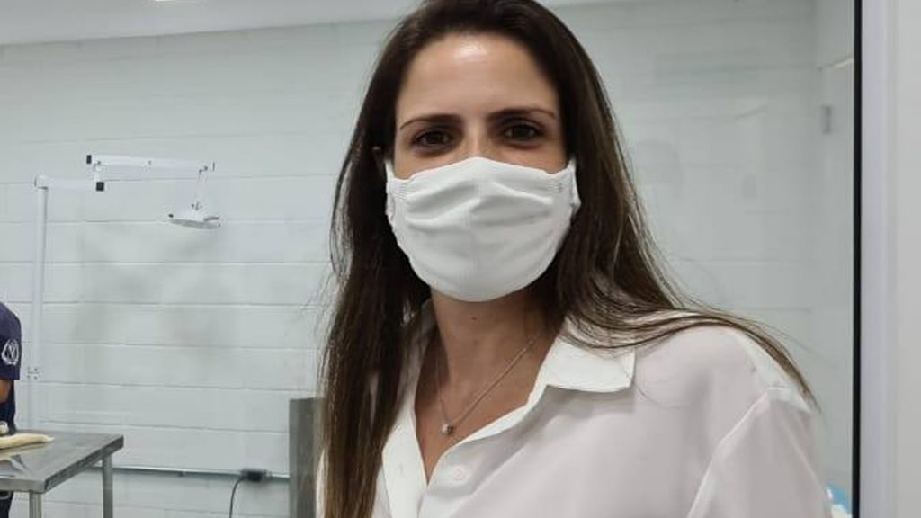 Dra Ana pede inclusao de veterinarios e aumento do numero de equipes do programa medico da familia