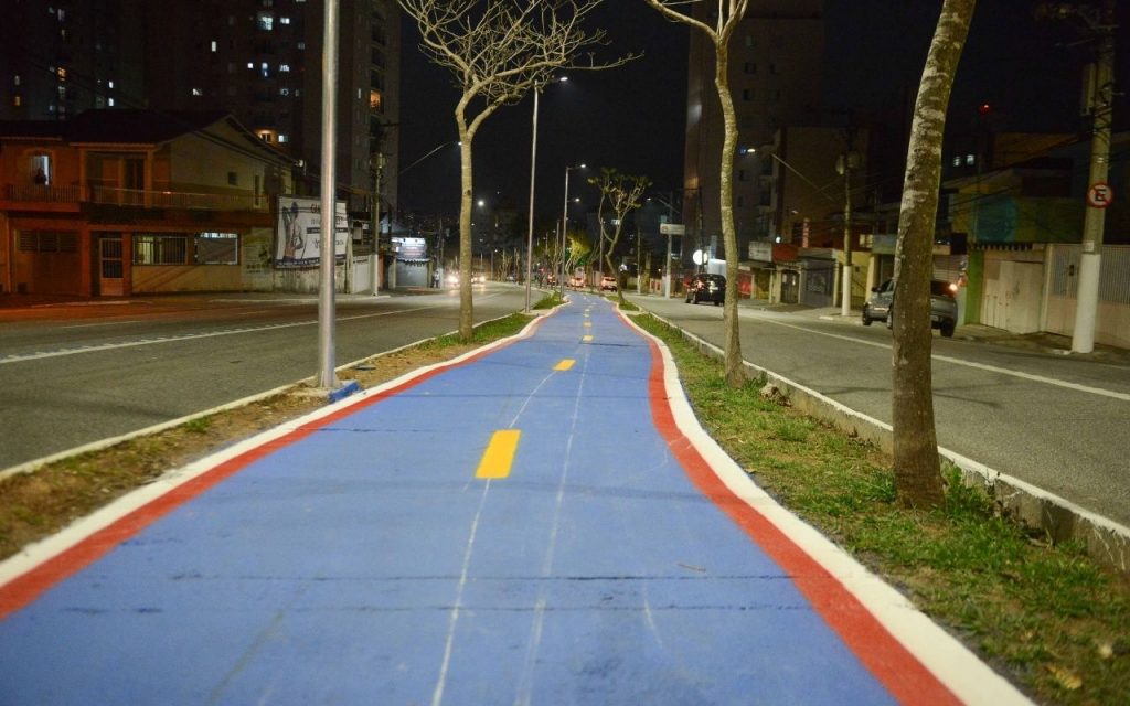 Prefeito Orlando Morando entrega revitalização da ciclovia da Avenida João Firmino