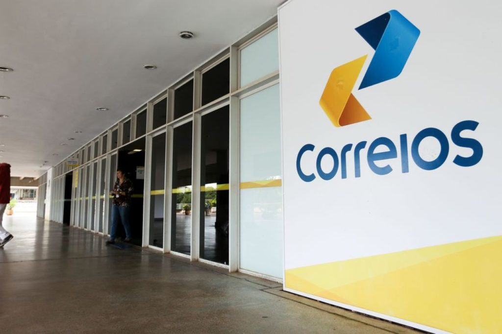 Correios lançam selo em homenagem à flora brasileira (1)