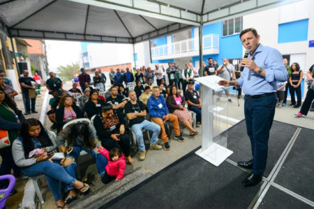 Prefeito Orlando Morando entrega mais 16 moradias no Capelinha