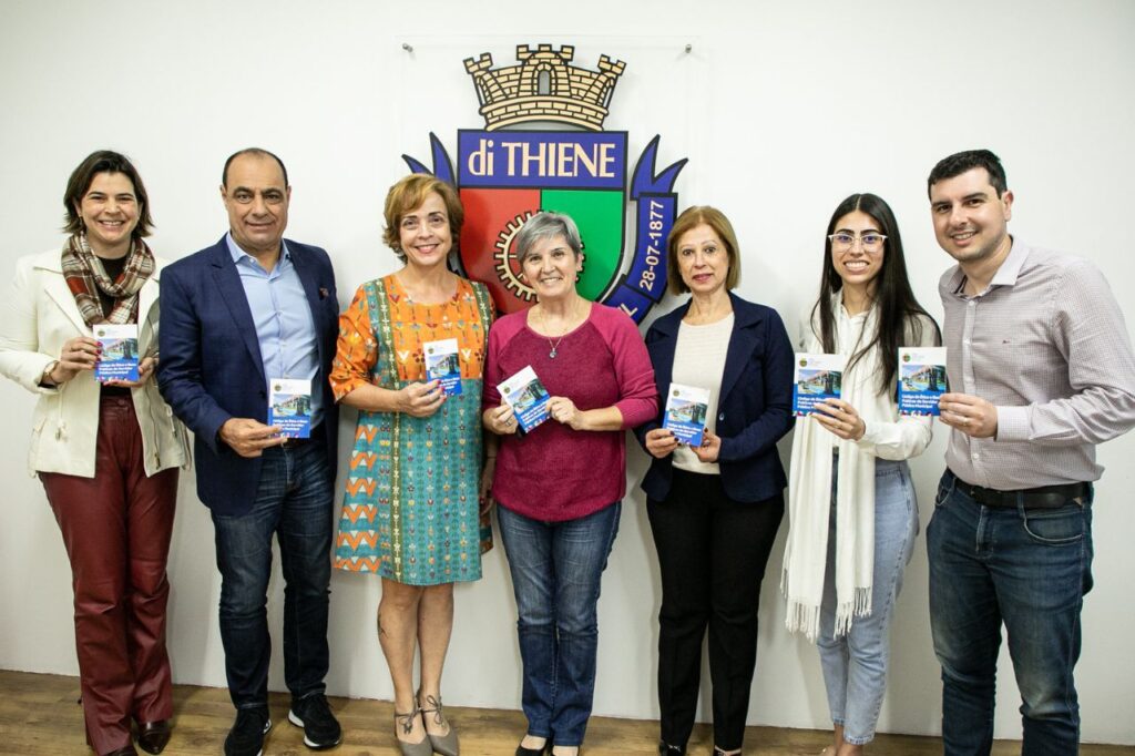 Auricchio entrega Código de Ética a servidores públicos de São Caetano