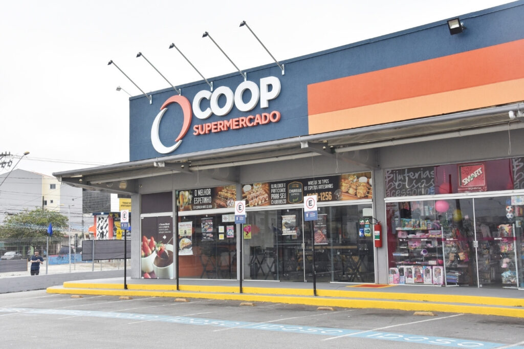 COOP revitaliza marca de loja e drogaria em Santo André