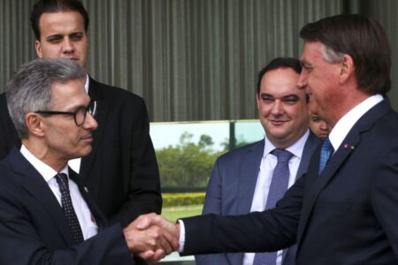 Governador reeleito de MG declara apoio à candidatura de Bolsonaro