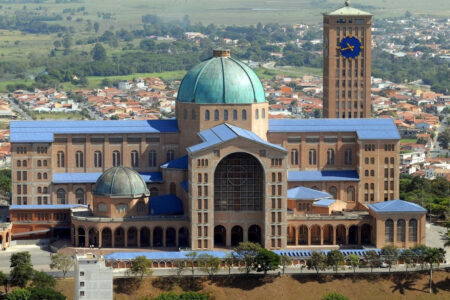 Festival reúne cantores no Santuário Nacional de Aparecida