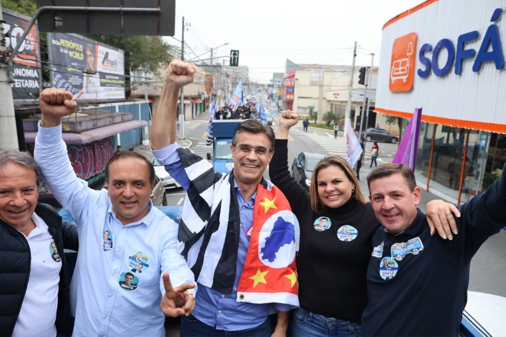 Rodrigo Garcia reúne apoiadores no último ato de campanha antes do 1º turno (1)