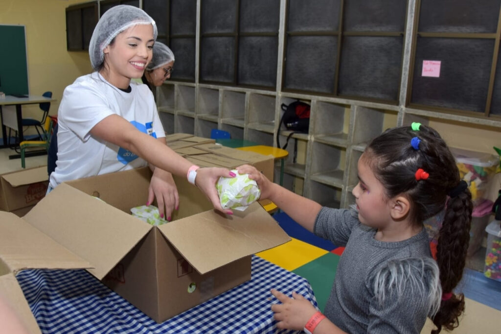 Santo André recebe Hamburgada do Bem do Dia das Crianças e abre inscrições para voluntários