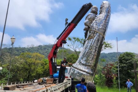 Turismo de Ribeirão Pires inicia instalação de escultura em homenagem à Nossa Senhora do Pilar