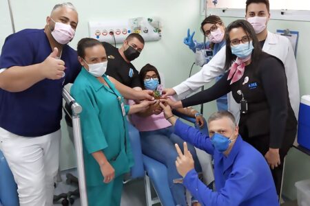 Humanização Durante tratamento do câncer, pacientes são convidados a cuidar de plantas em suas casas