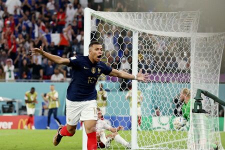 Mbappé decide contra Dinamarca e França é a 1ª classificada na Copa