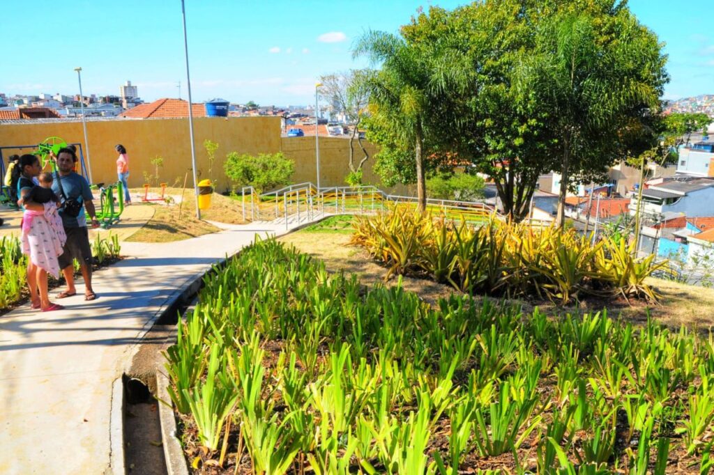 Santo André entrega revitalização da Praça Saturno, no Jardim Irene