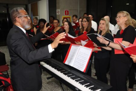 Cantata de Natal emociona e encerra o ano de atividades da OAB Santo André