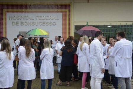 Cremerj pede ao MEC liberação de verba para pagar médicos residentes