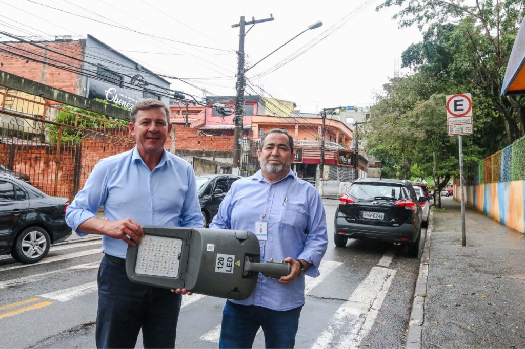 Prefeito Orlando Morando dá aval para avanço do Programa Mais Luz na região do Baeta Neves