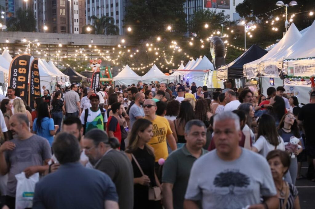 Feira do Natal Solidário 2022 arrecada 3,2 toneladas em alimentos e supera marca de 2021