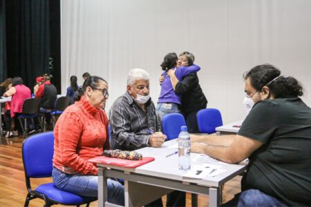 Famílias de São Bernardo realizam sonho da casa própria com assinatura de contratos dos residenciais Alvarenga e Esperança