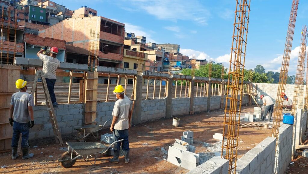 Obras da Praça da Cidadania de Mauá estão em andamento