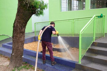 Prefeitura de São Caetano realiza sanitização da areia de escolas municipais de Educação Infantil