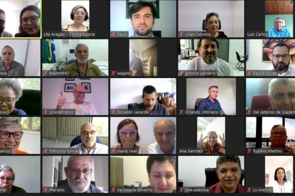 Prefeito Filippi faz reunião on-line com secretariado