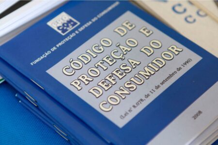 Procon-SP alerta sobre possíveis casos de práticas de abusos na cobrança de produtos e serviços em cidades do litoral atingidas pelas chuvas