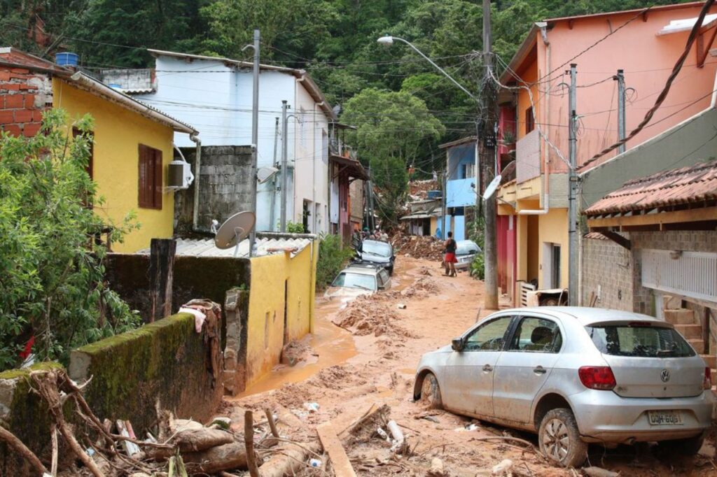 Escolas que serviram de abrigo em São Sebastião são liberadas