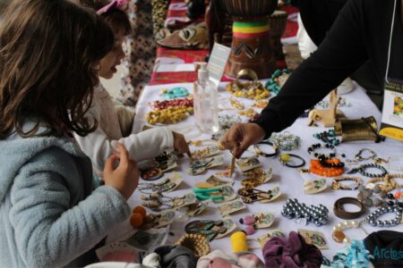 Museu do Futebol recebe Feira Afro Ilé-Ifè e grupo de samba só de mulheres neste sábado