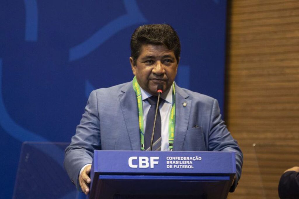 Presidente da CBF, Ednaldo Rodrigues toma posse no Conselho da Fifa