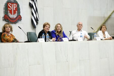 Alesp homenageia os 40 anos do Conselho Estadual da Condição Feminina