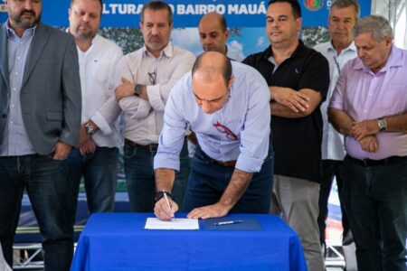 Auricchio formaliza construção de moderno complexo educacional que criará 600 novas vagas no Bairro Mauá