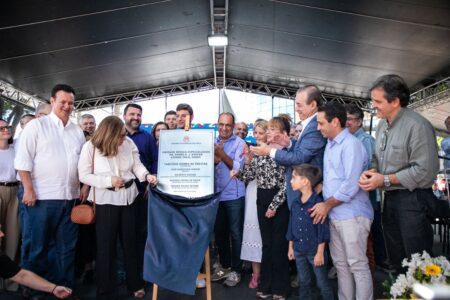 Auricchio inaugura o Atende Fácil Saúde