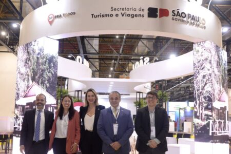 Turismo de SP marca presença na WTM e celebra acordo pela promoção do litoral paulista