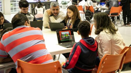 Escola Municipal de Novas Tecnologias de São Caetano realiza Scratch Day